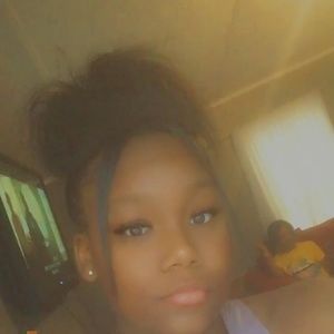 Meet your Posher, Frances